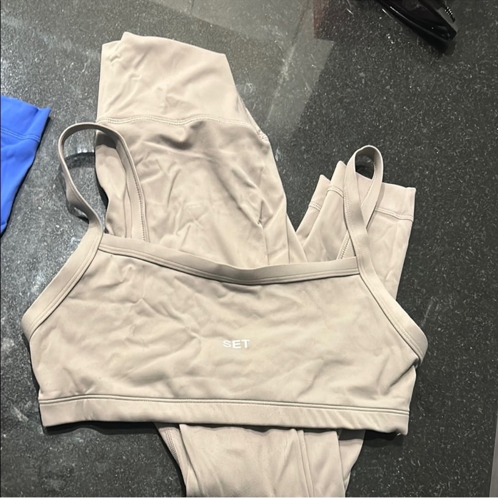 SET Active Gray Leggings and Bra
